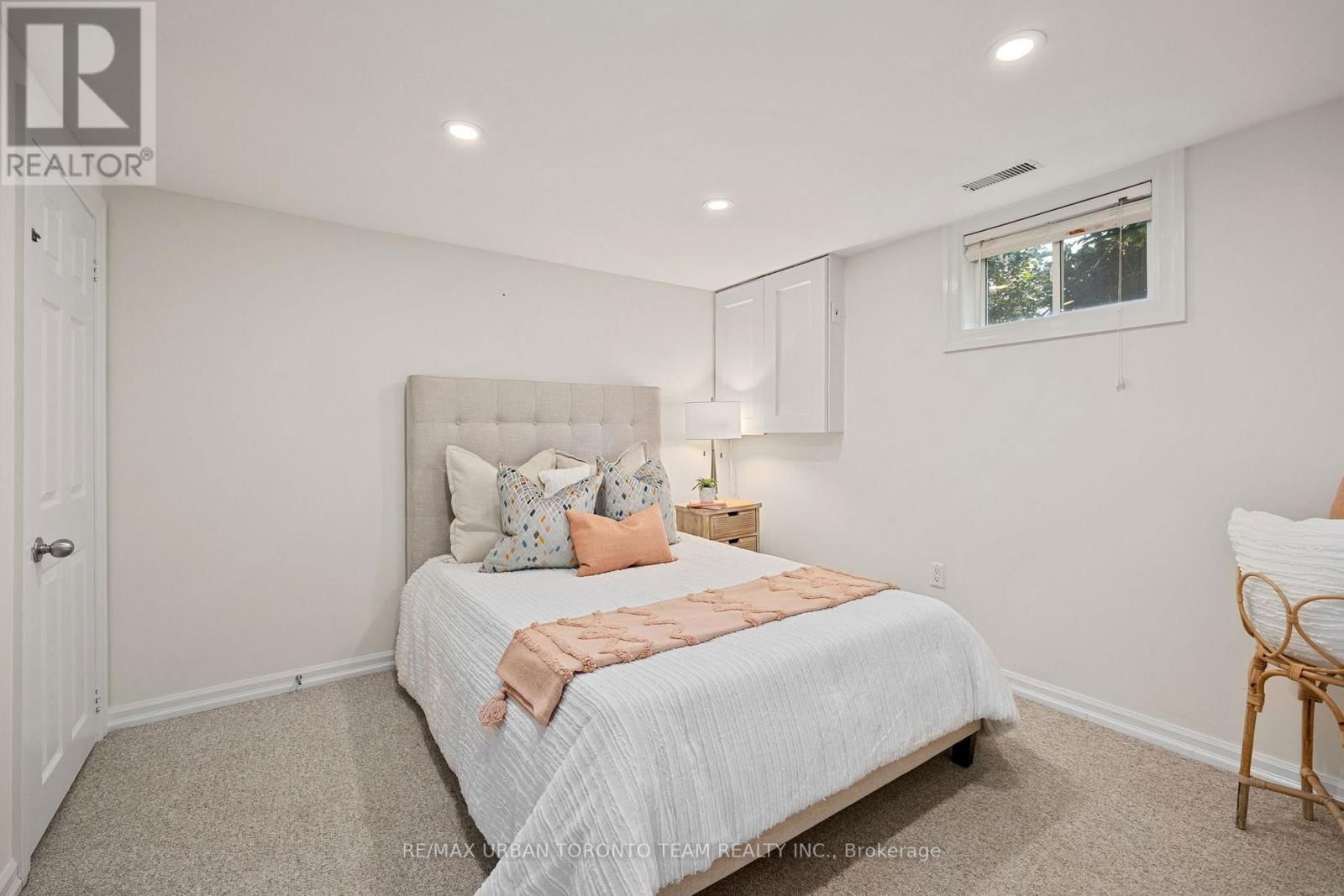 57 RAVINE PARK CRESCENT Image 32