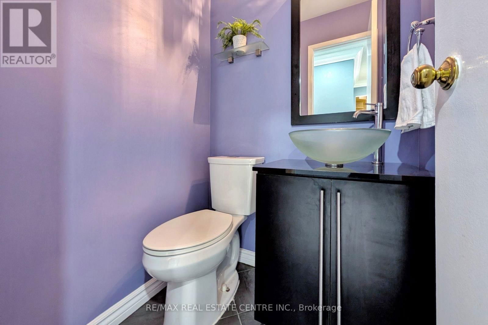 105 ROLLO DRIVE Image 11