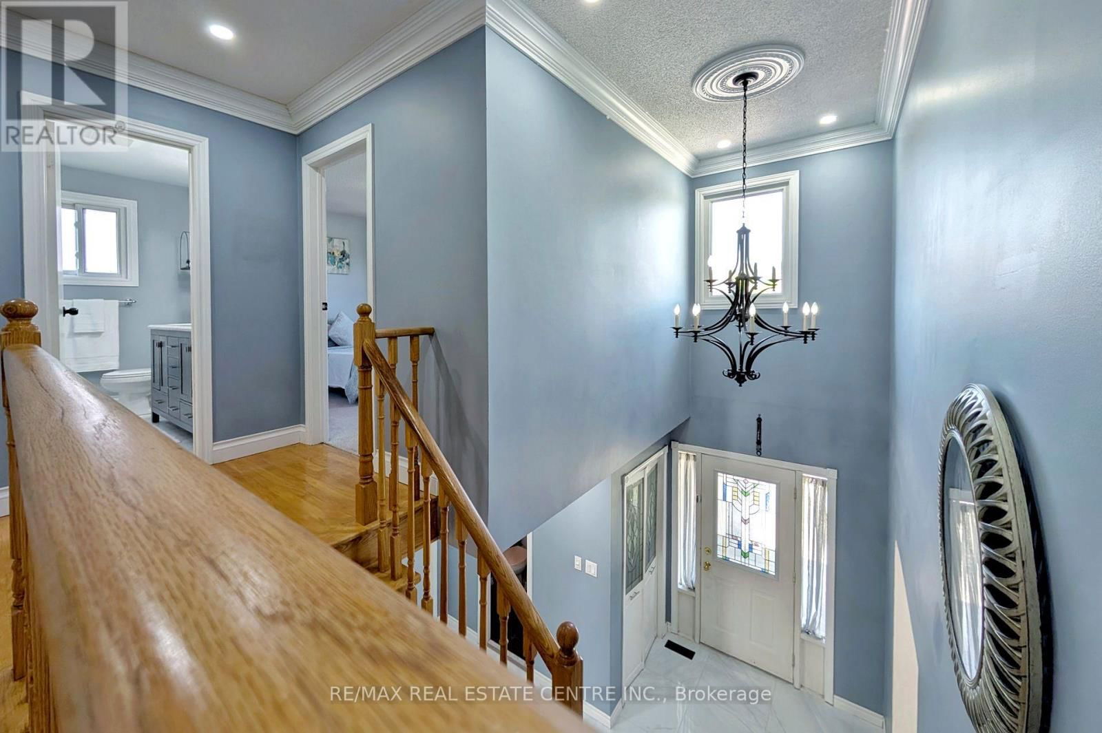 105 ROLLO DRIVE Image 15