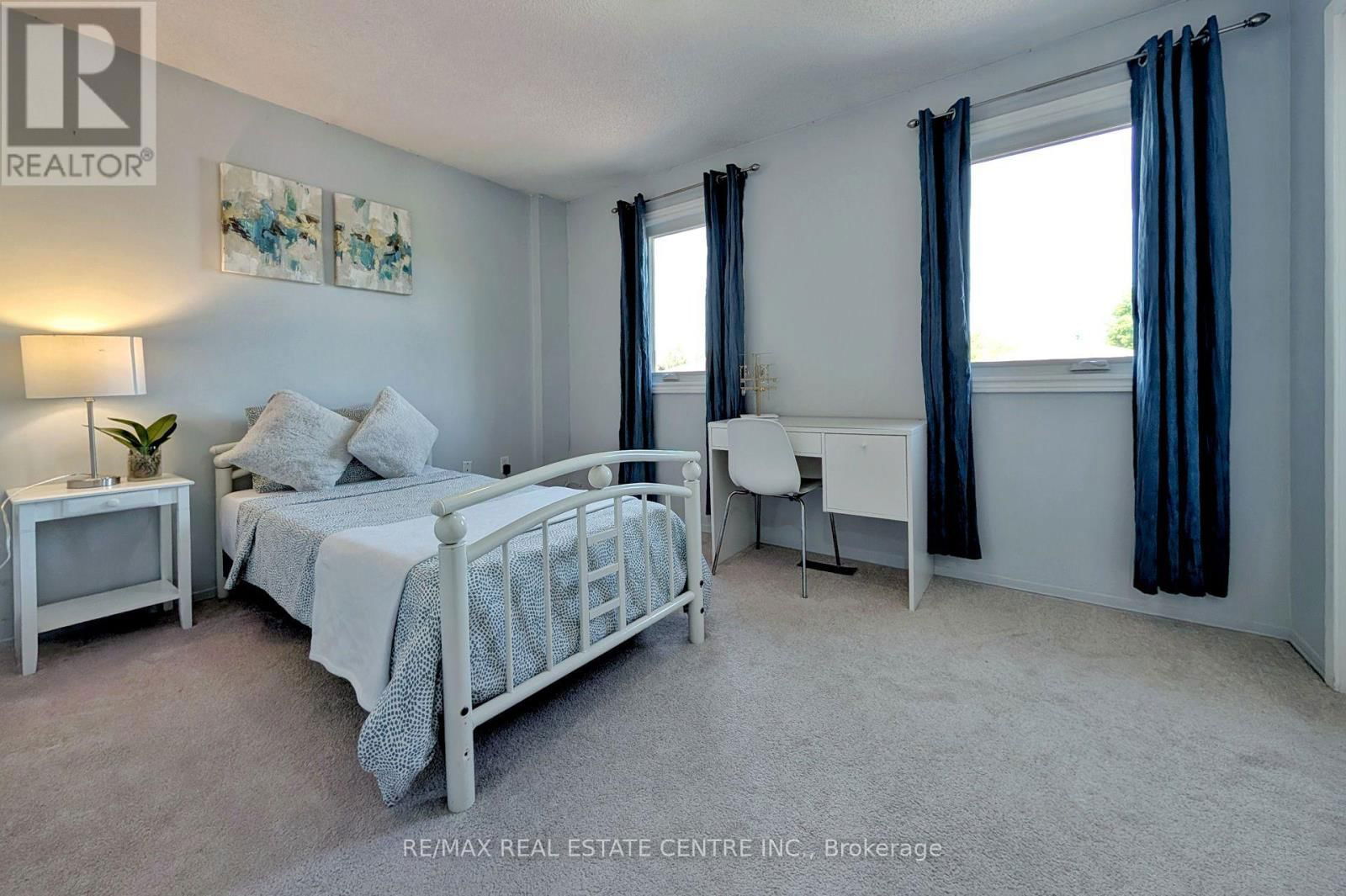 105 ROLLO DRIVE Image 16