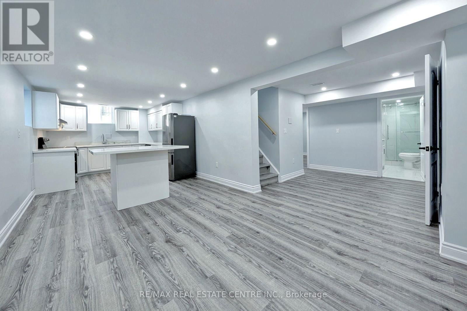 105 ROLLO DRIVE Image 21