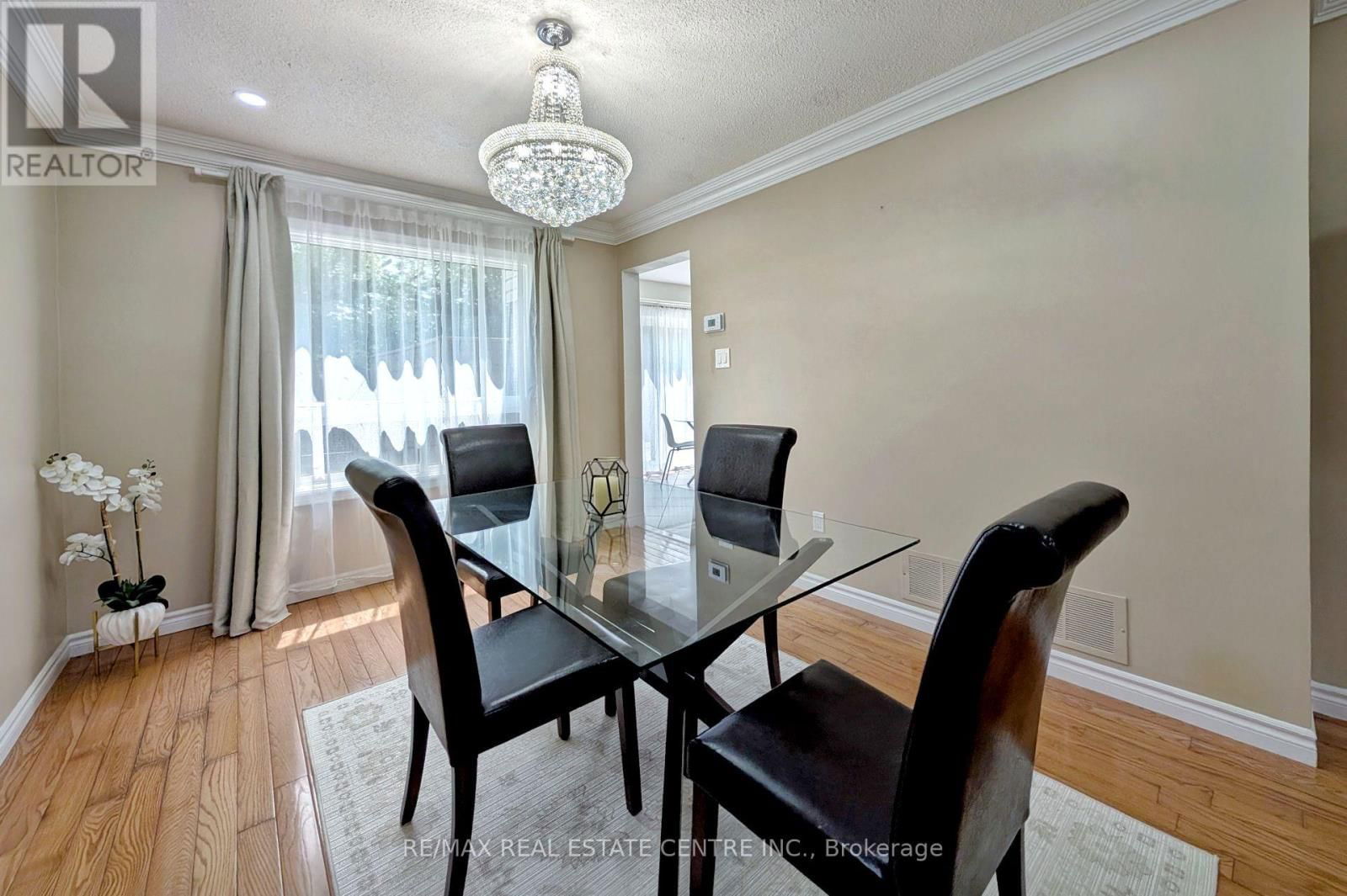 105 ROLLO DRIVE Image 5