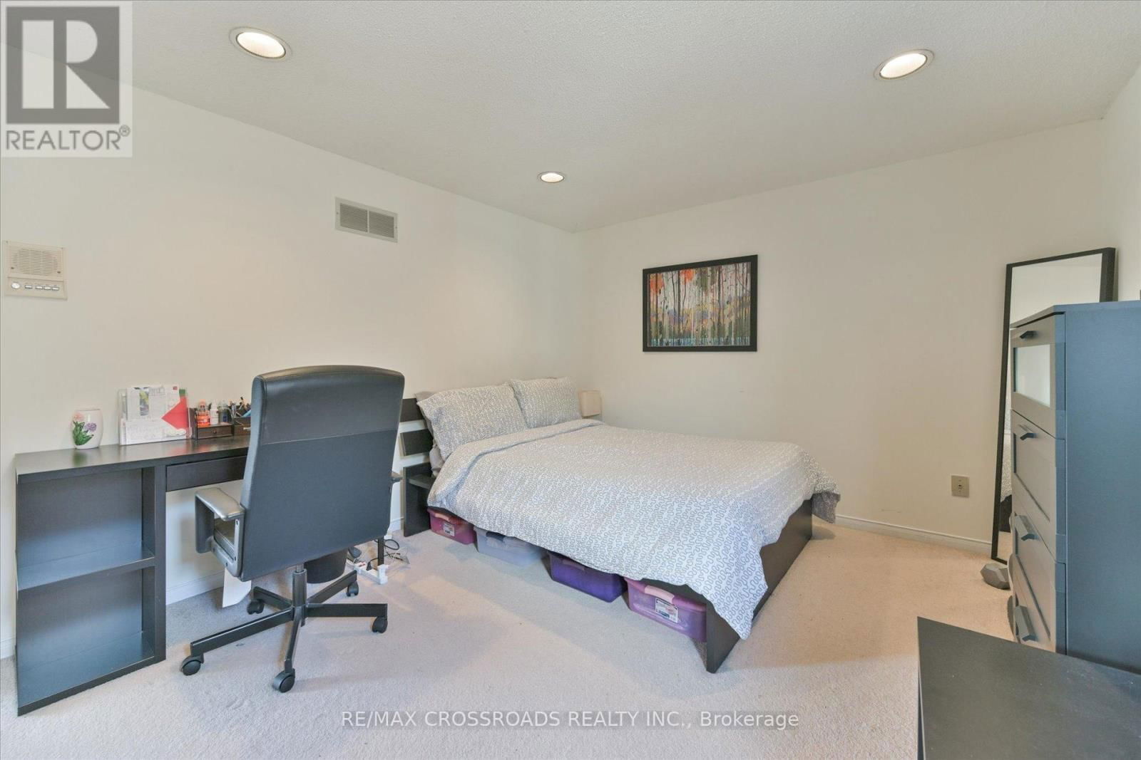 6 GLENHEATHER TERRACE Image 31