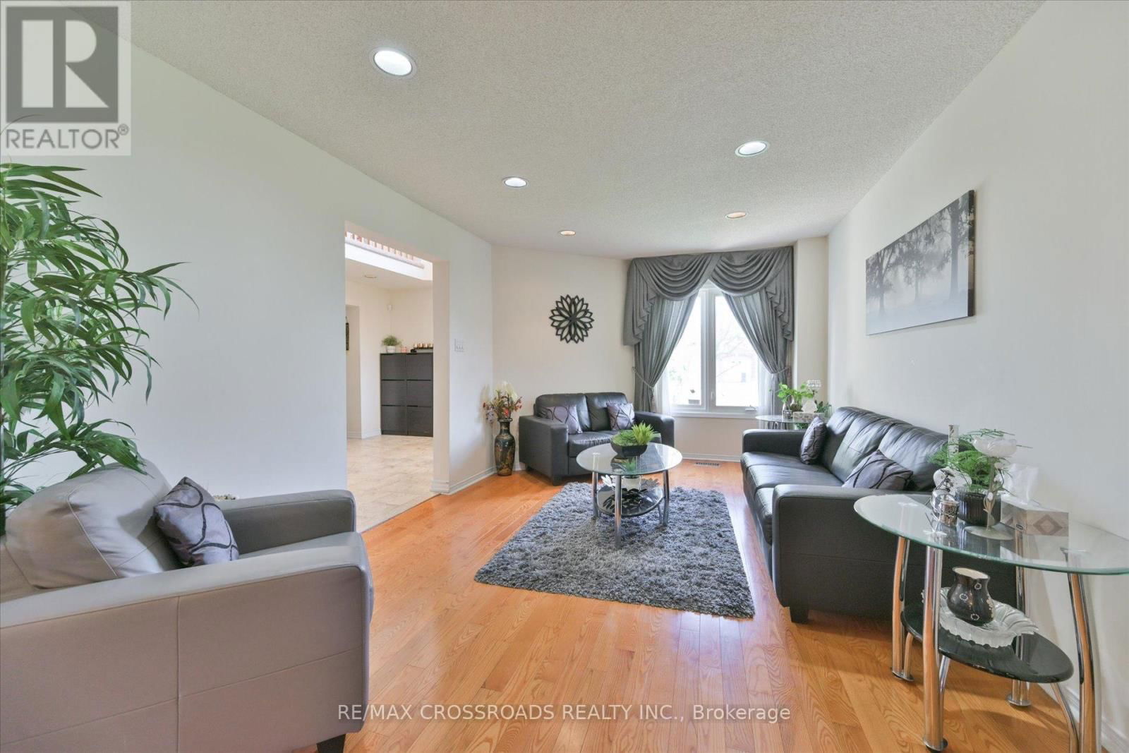 6 GLENHEATHER TERRACE Image 8