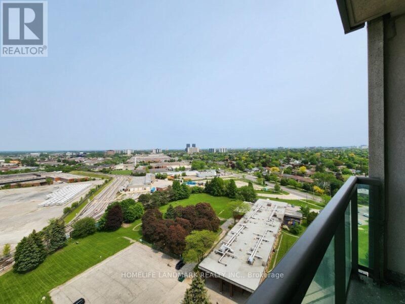 2105 - 68 GRANGEWAY AVENUE Image 12