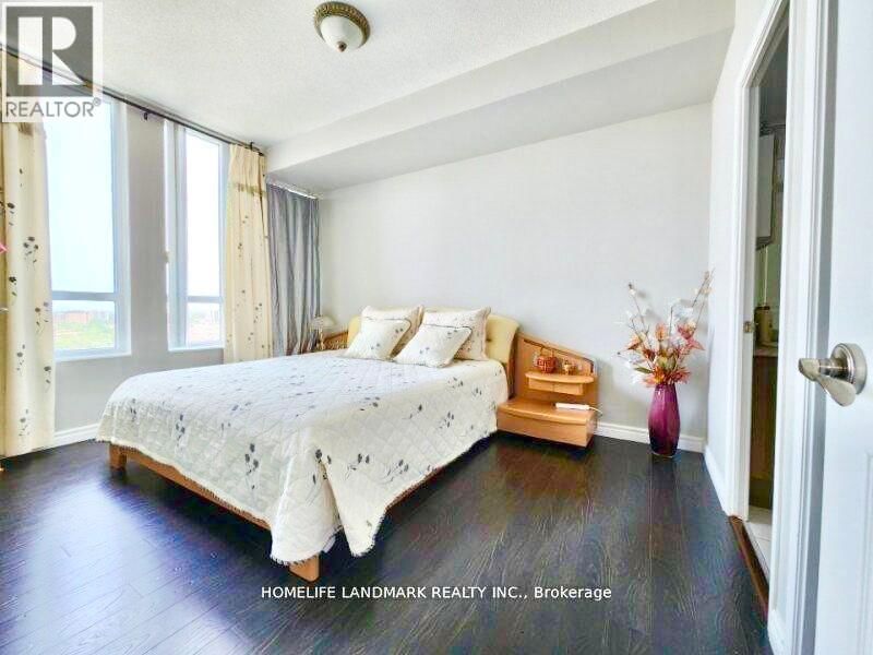 2105 - 68 GRANGEWAY AVENUE Image 7
