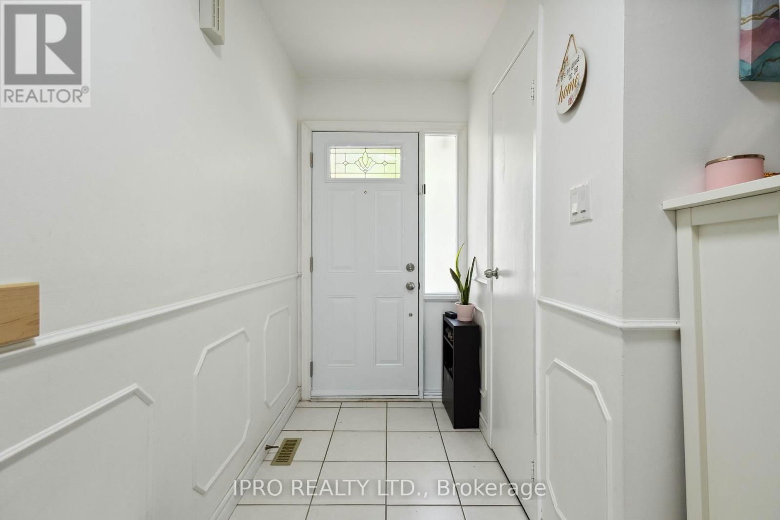 20 - 50 BRIDLETOWNE CIRCLE WEST Image 4