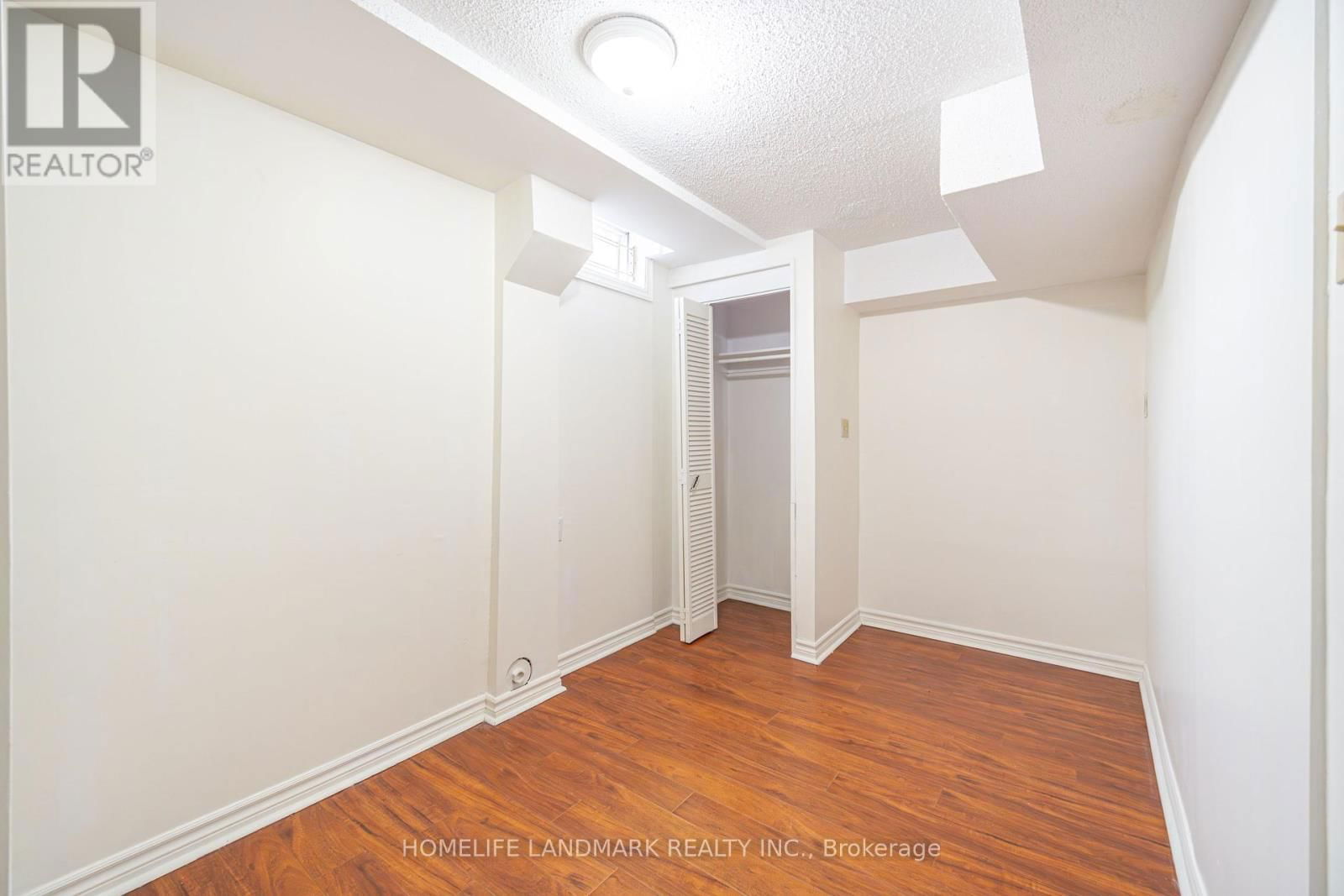98 ECCLESFIELD DRIVE Image 31