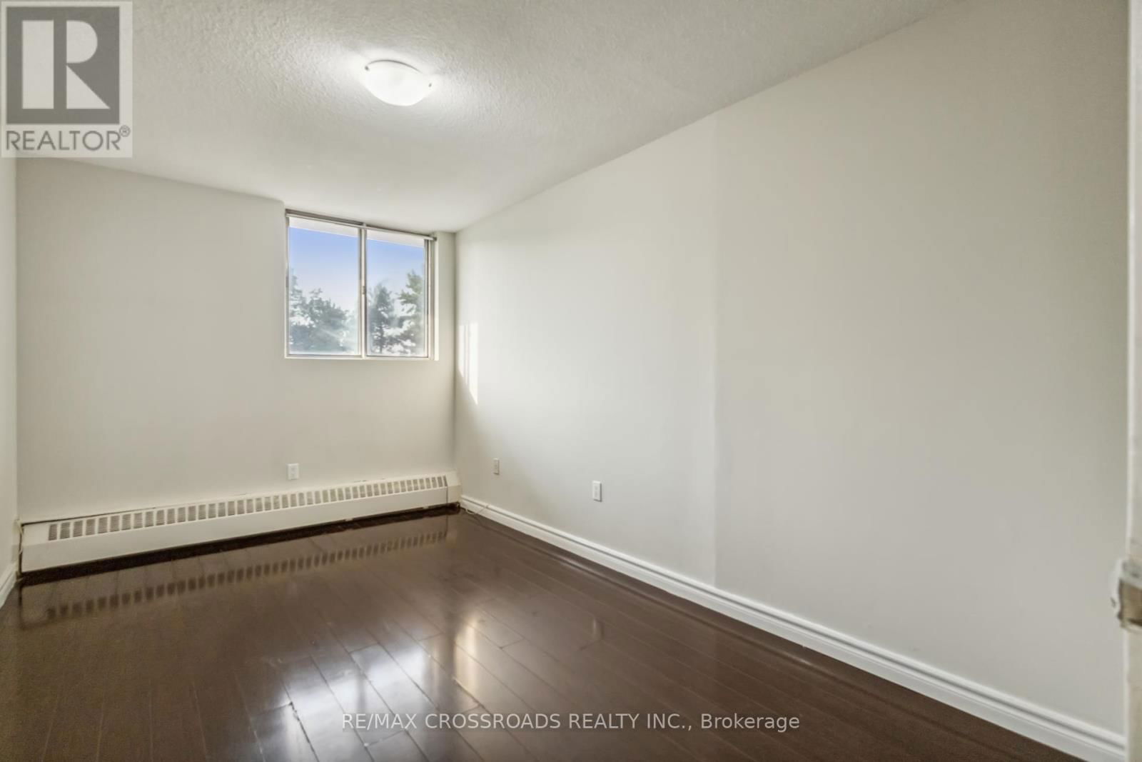 410 - 100 DUNDALK DRIVE Image 5