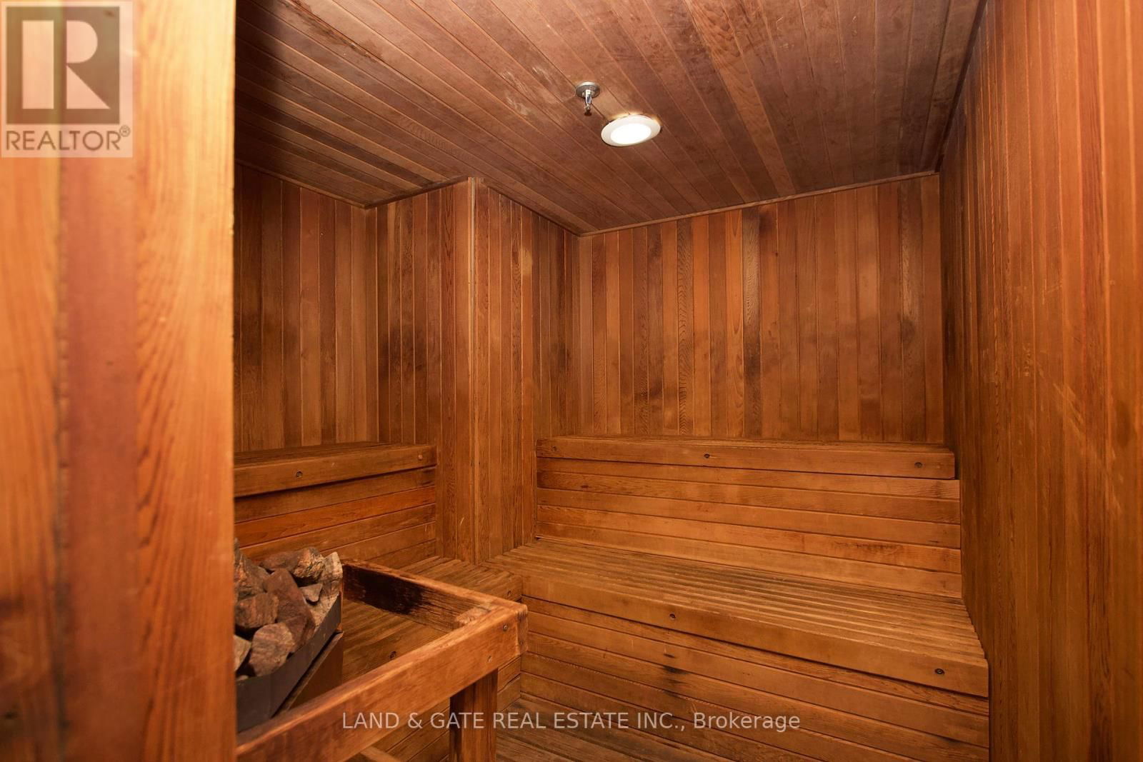 112 - 25 CUMBERLAND LANE Image 32