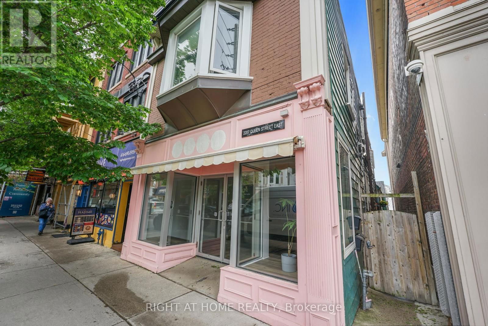 2 - 2207 QUEEN STREET EAST Image 1