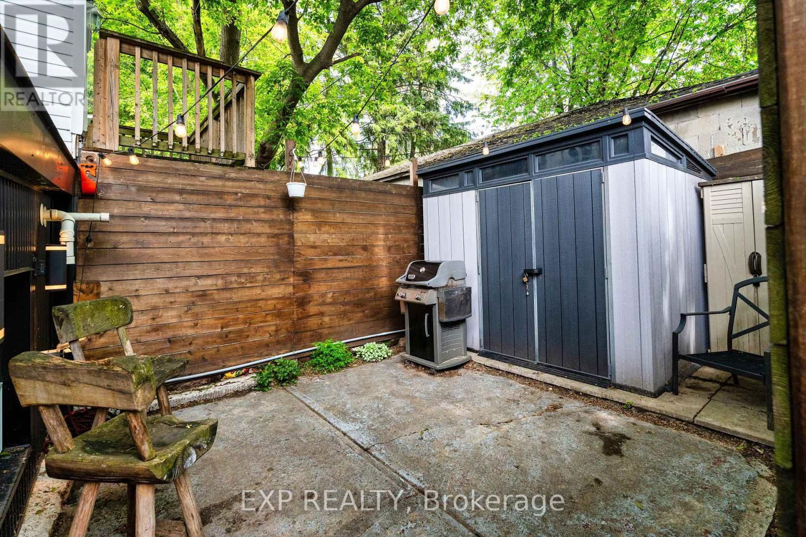 819 CRAVEN ROAD Image 28