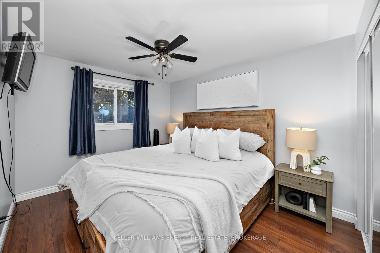 52 VANCOUVER COURT Image 10