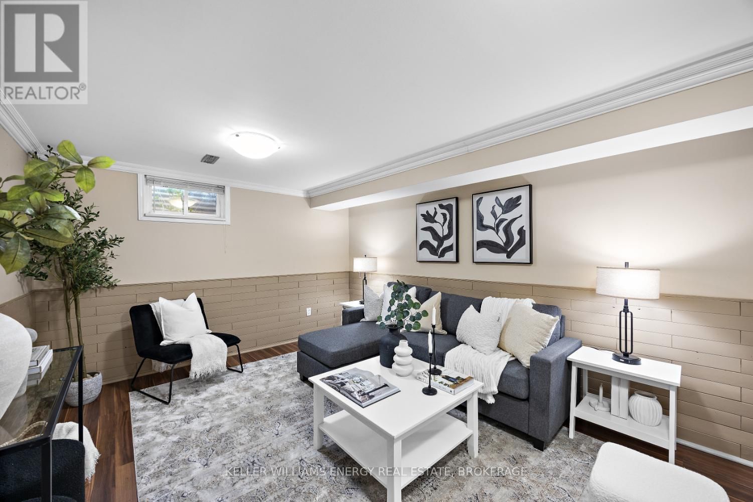 52 VANCOUVER COURT Image 15