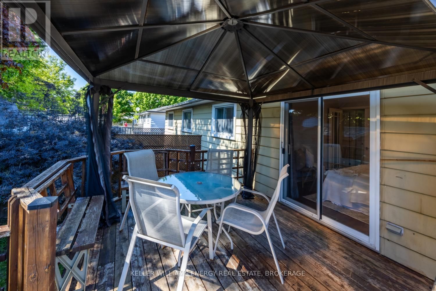 52 VANCOUVER COURT Image 22