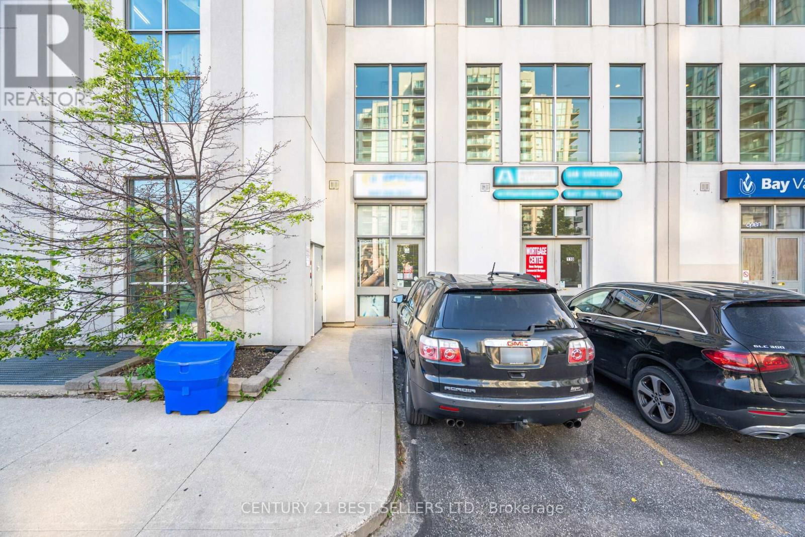 111 - 1585 MARKHAM ROAD Image 2