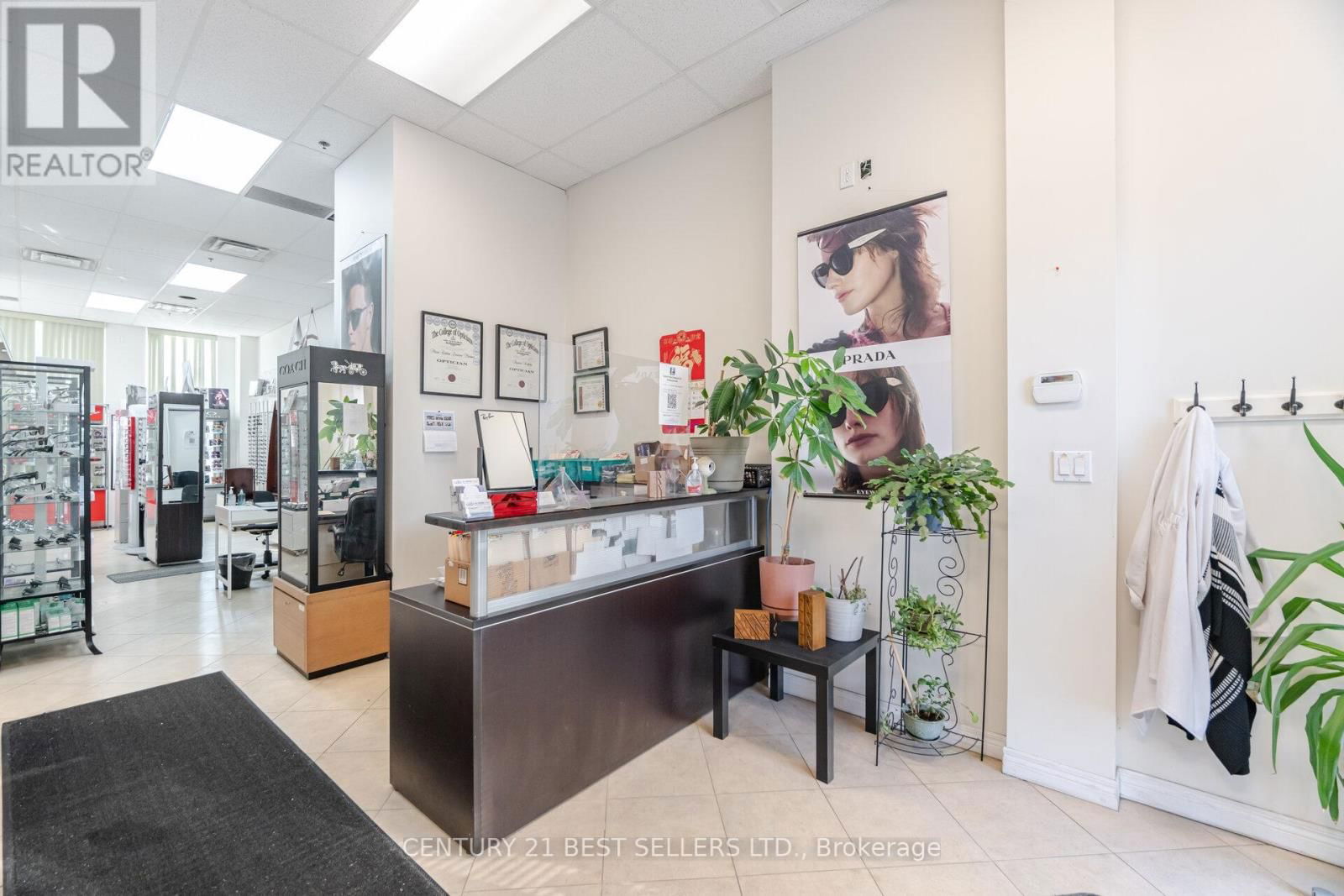 111 - 1585 MARKHAM ROAD Image 7
