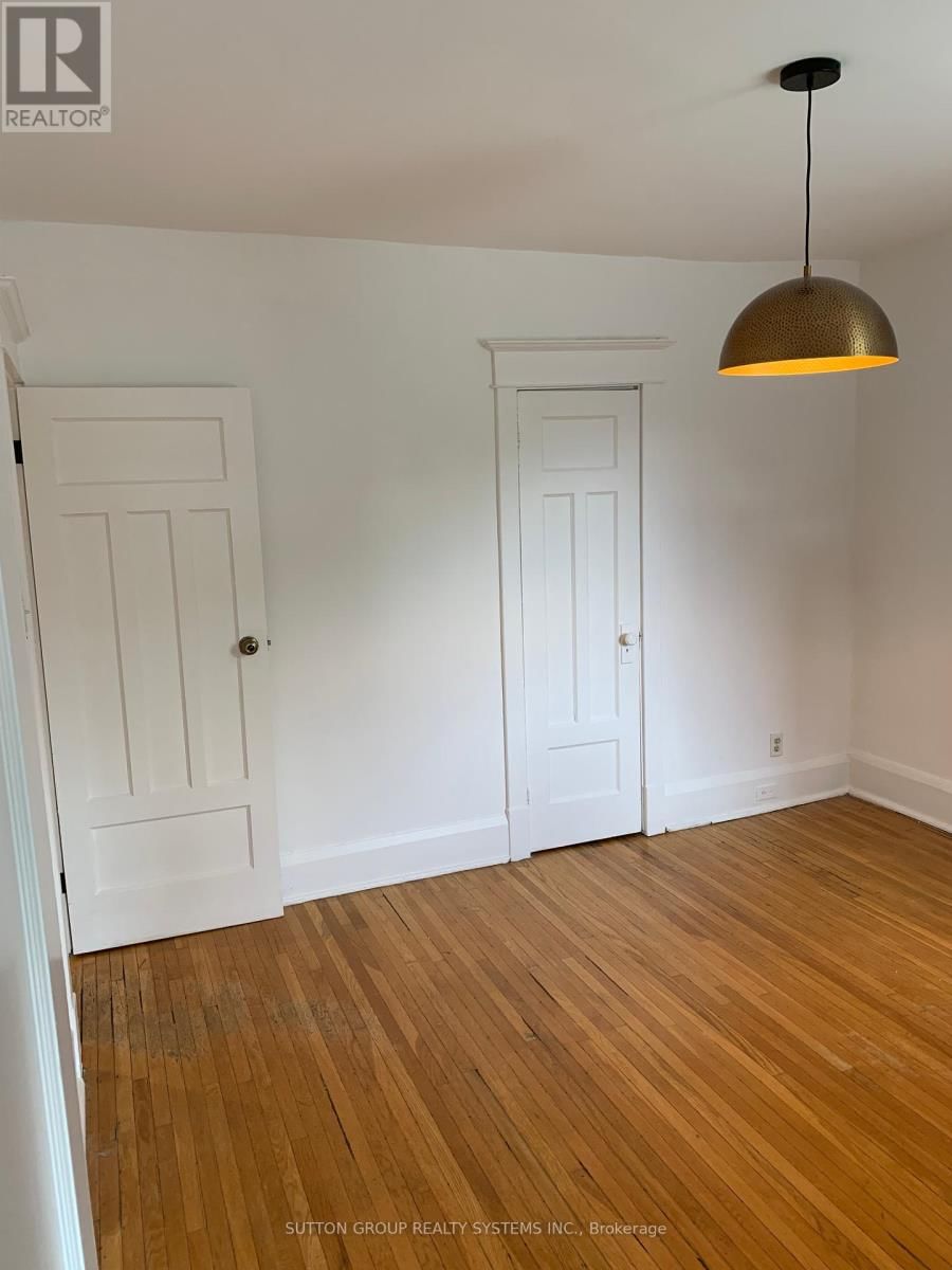 55 BROWNING AVENUE Image 13