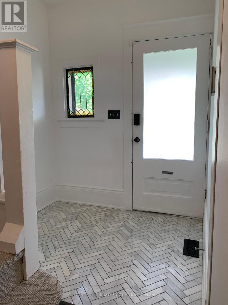 55 BROWNING AVENUE Image 16
