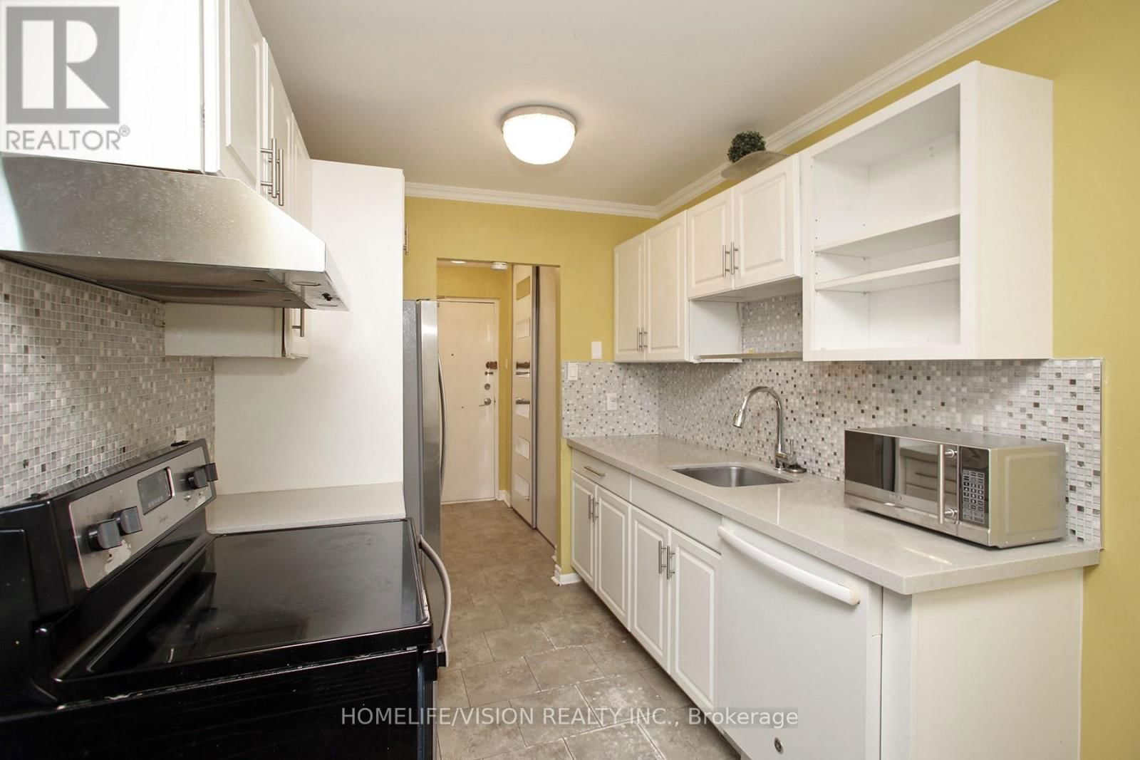 207 - 1071 WOODBINE AVENUE Image 8
