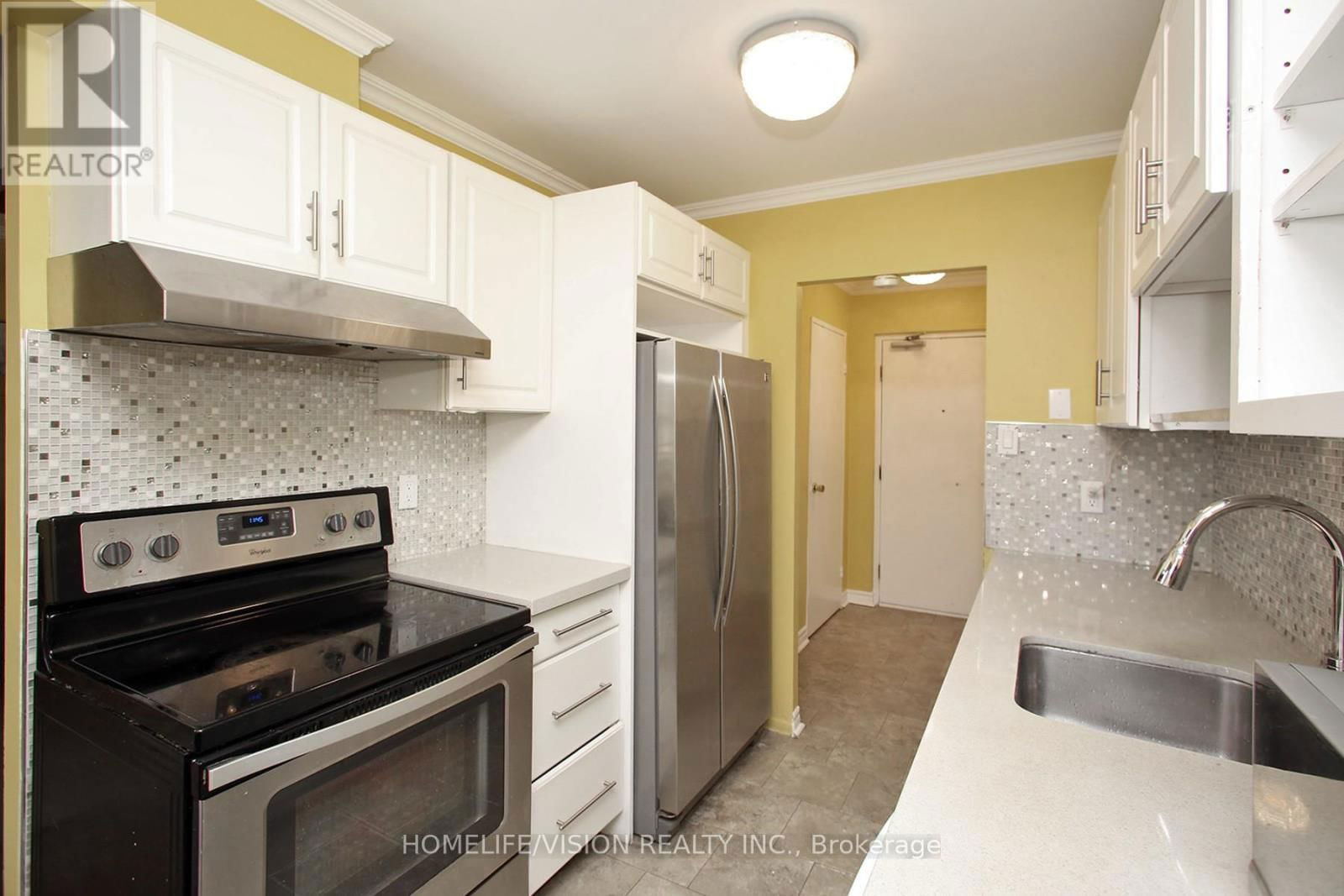 207 - 1071 WOODBINE AVENUE Image 9