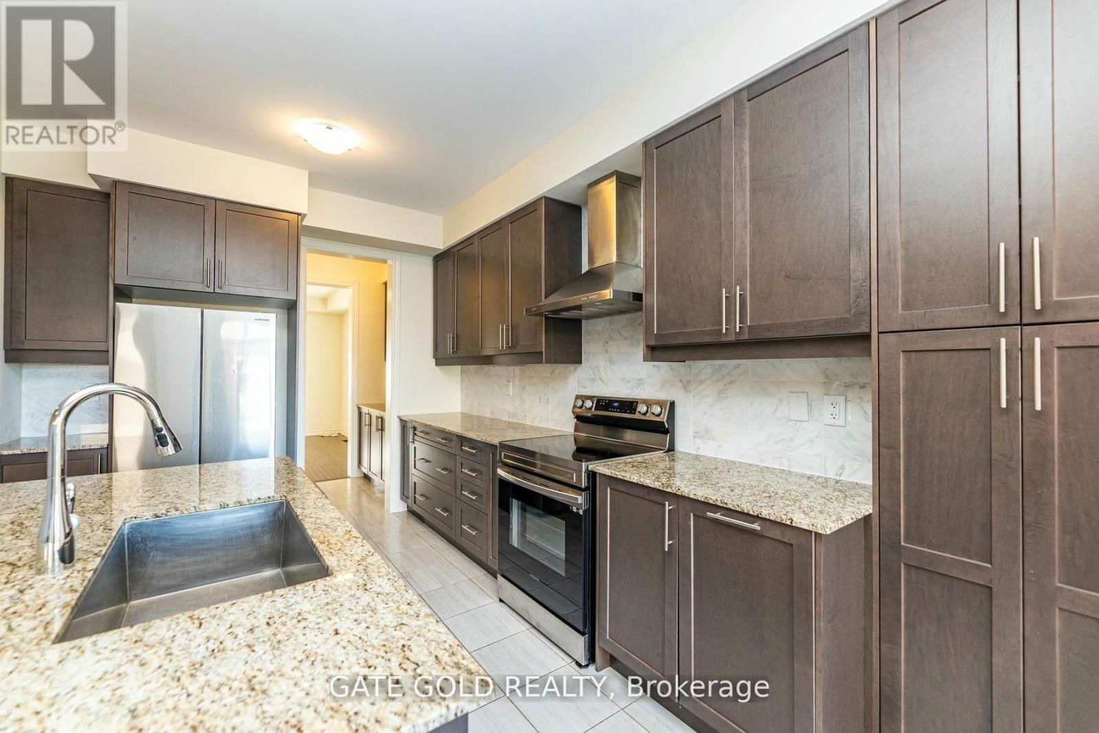 861 REXTON DRIVE Image 6