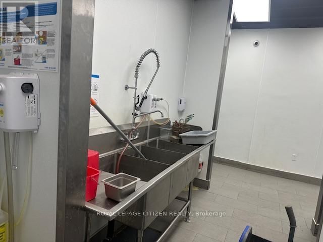 1291 KENNEDY ROAD Image 21