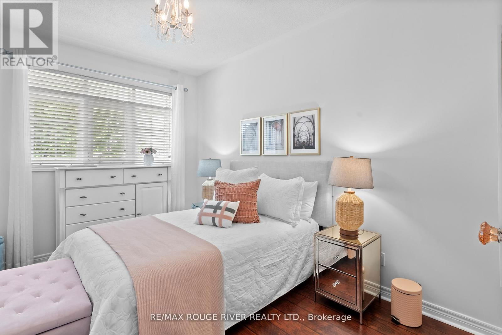 11 MAPLE EDGE LANE Image 22