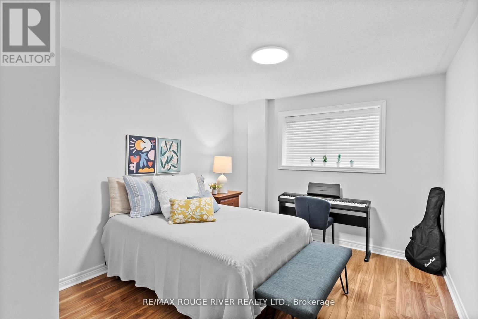 11 MAPLE EDGE LANE Image 31