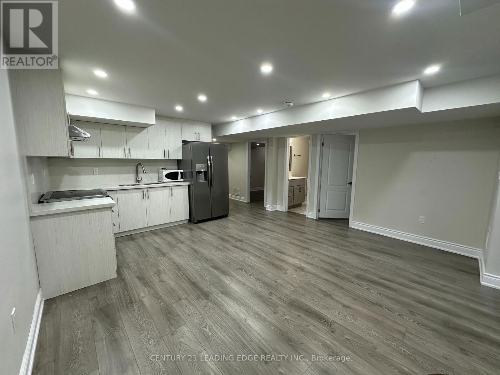 1163 SEPIA SQUARE Image 3