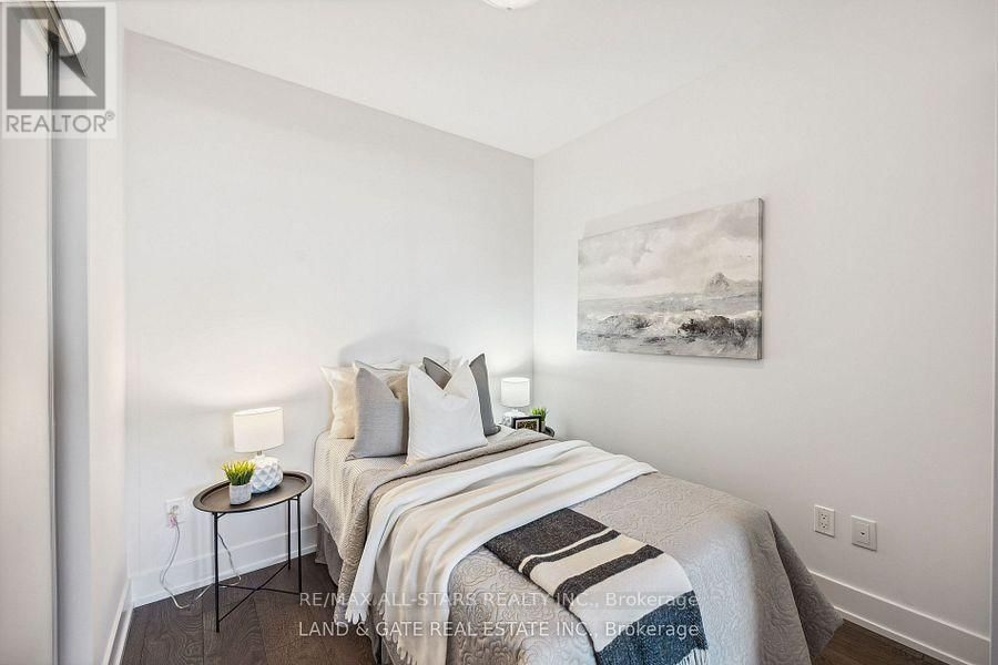214 - 2550 SIMCOE STREET NORTH Image 14