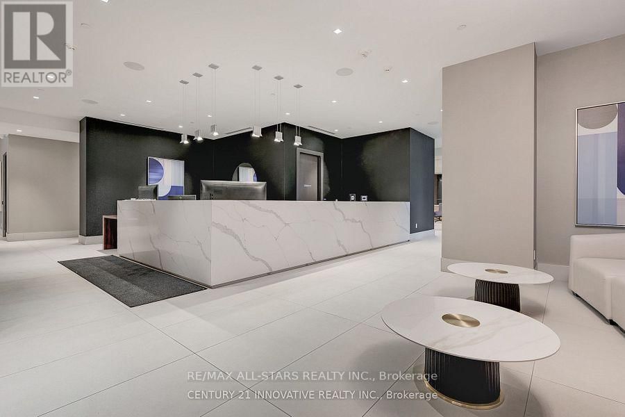 214 - 2550 SIMCOE STREET NORTH Image 3