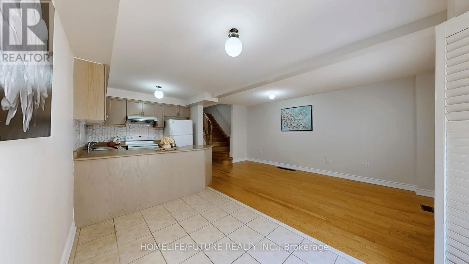 47 - 435 MIDDLEFIELD ROAD Image 14