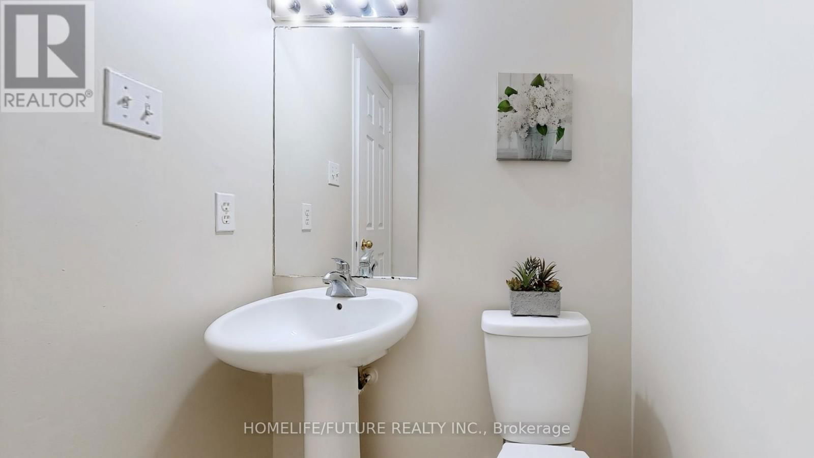 47 - 435 MIDDLEFIELD ROAD Image 15