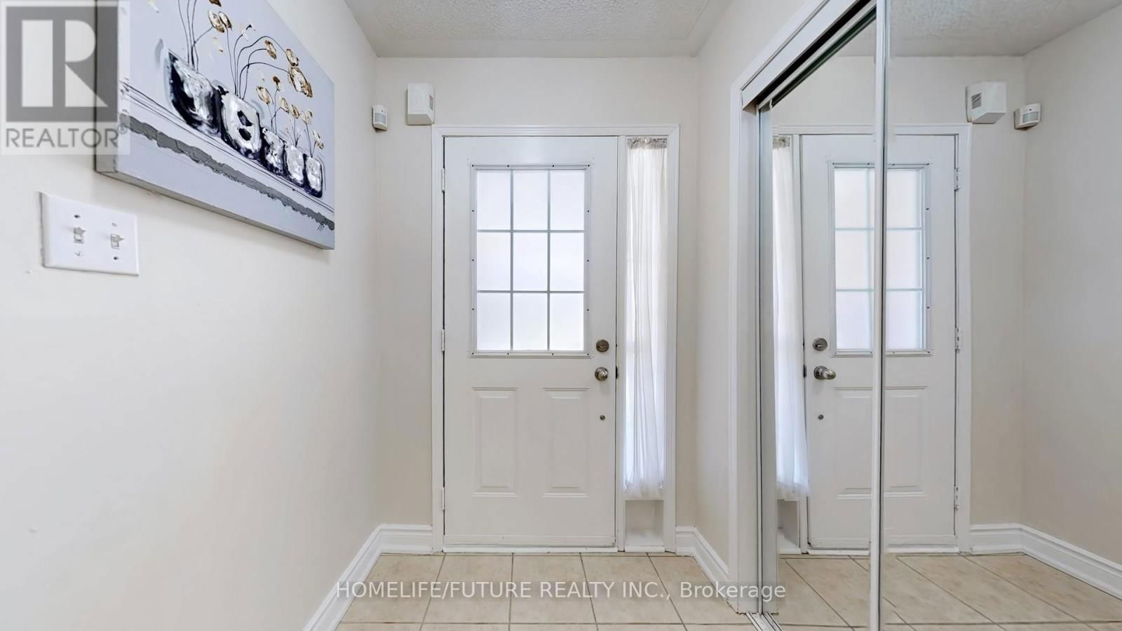 47 - 435 MIDDLEFIELD ROAD Image 16