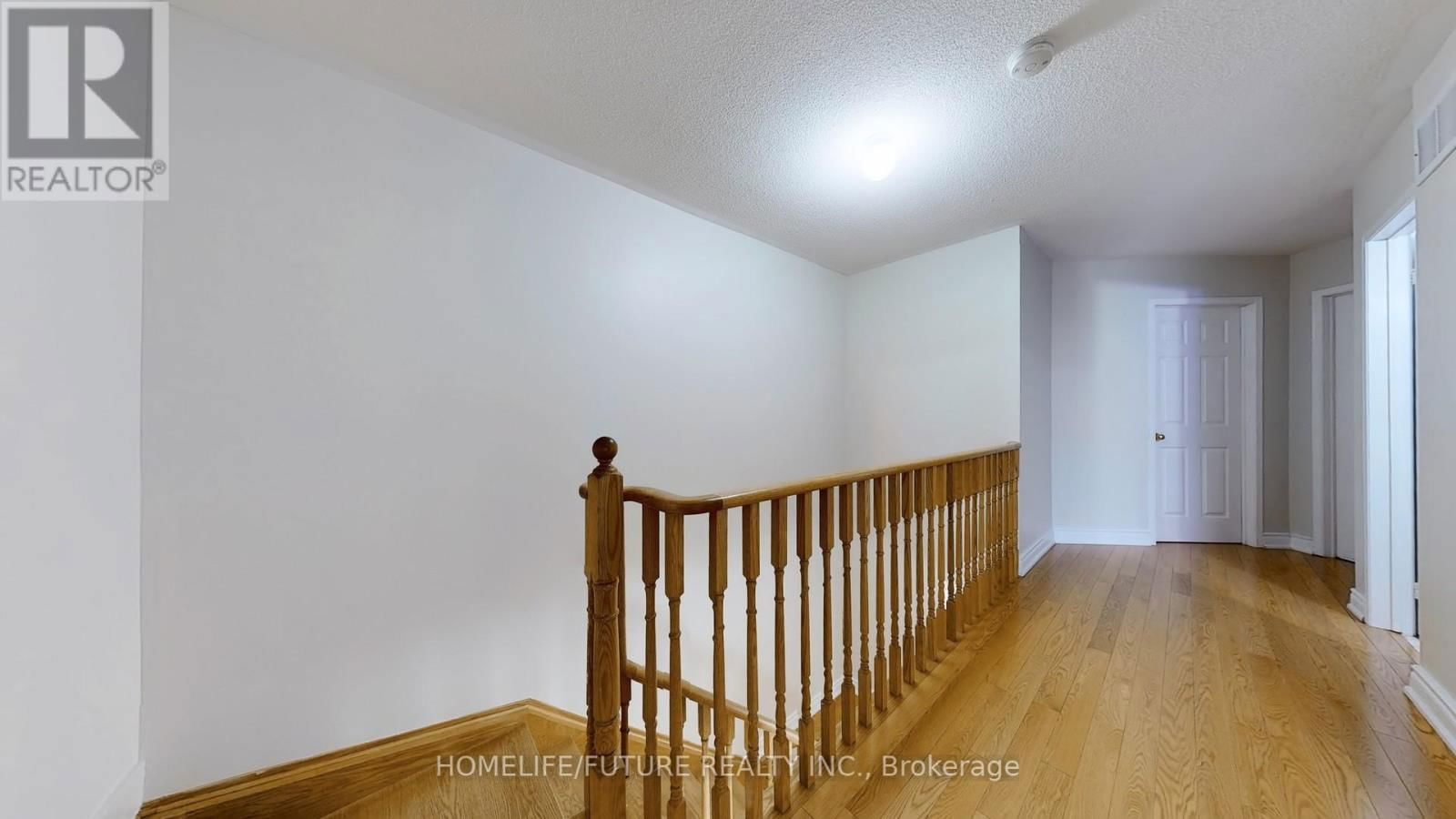 47 - 435 MIDDLEFIELD ROAD Image 20