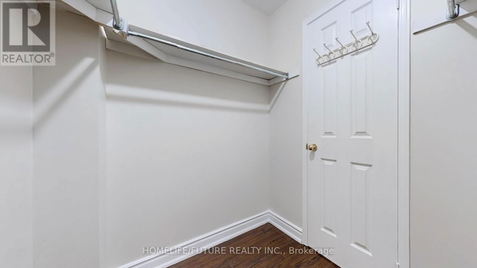 47 - 435 MIDDLEFIELD ROAD Image 24