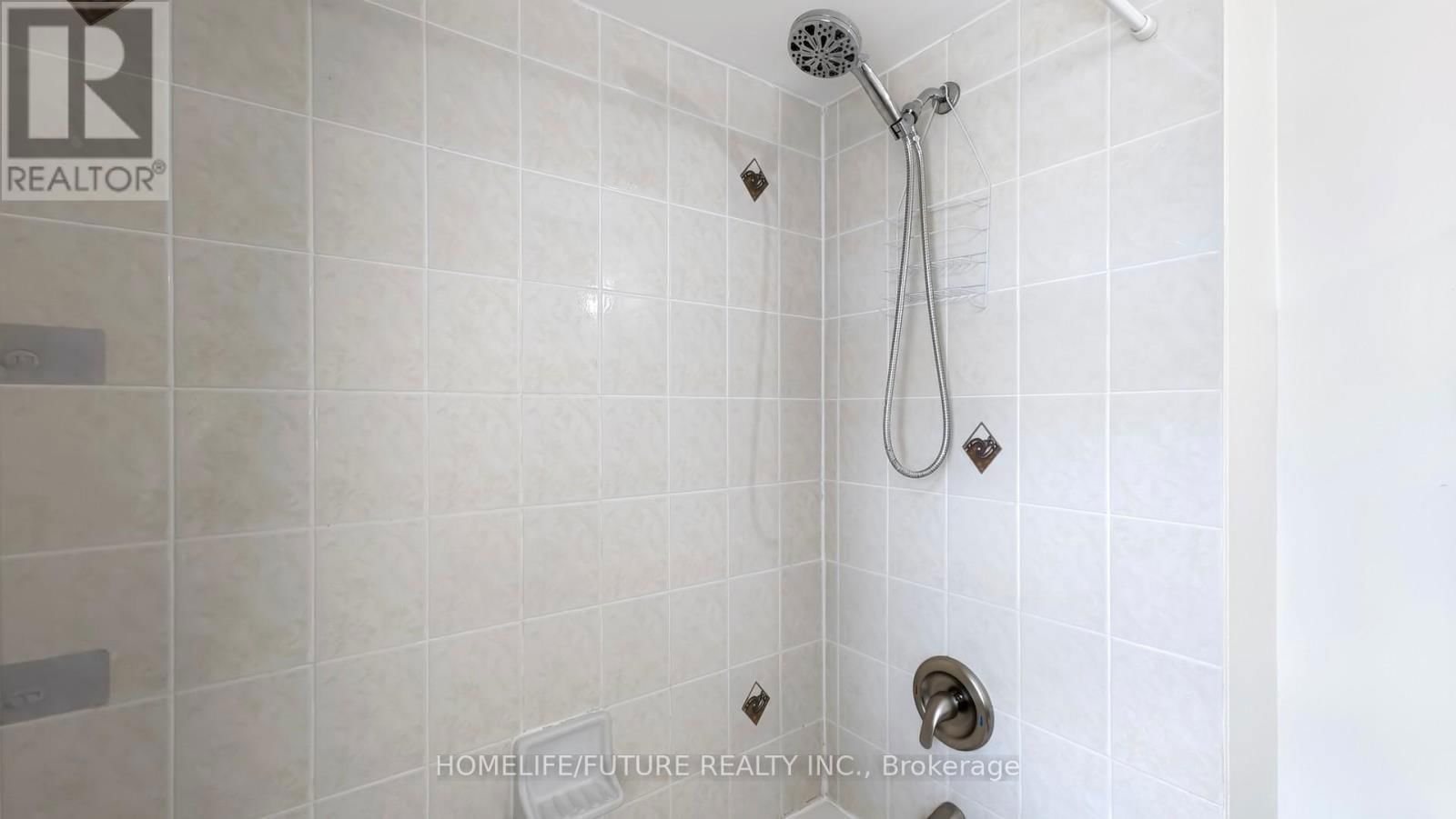 47 - 435 MIDDLEFIELD ROAD Image 28