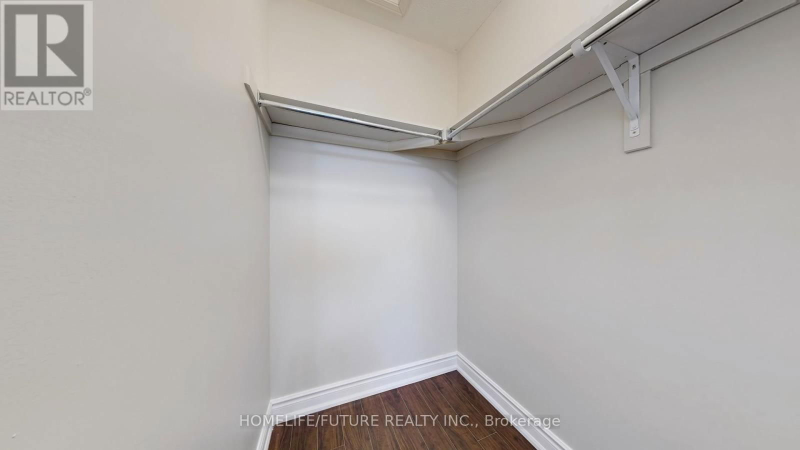 47 - 435 MIDDLEFIELD ROAD Image 32