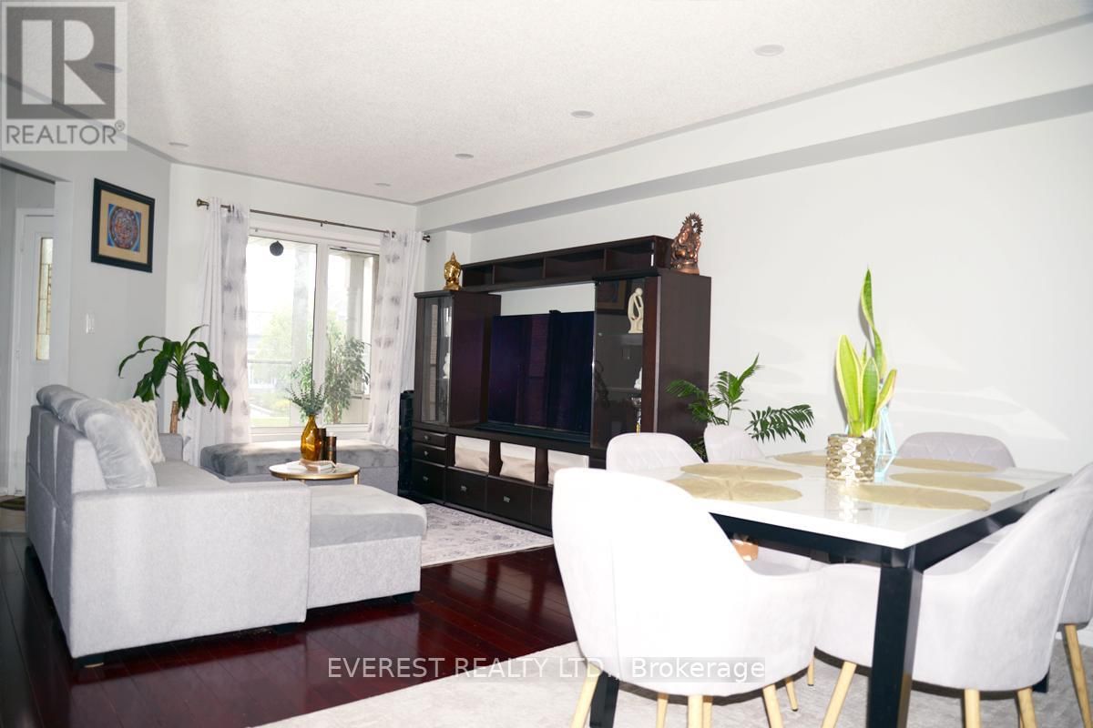 25 BRIDLEGROVE DRIVE Image 8