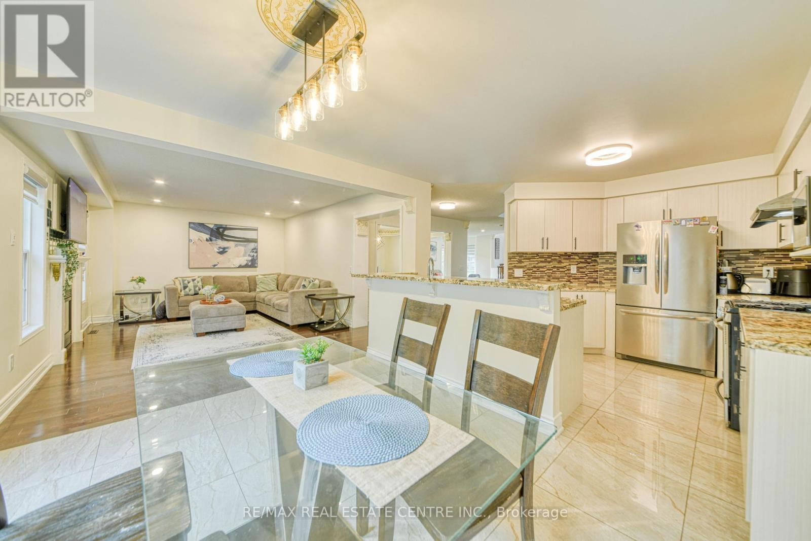 3100 COUNTRY LANE Image 17