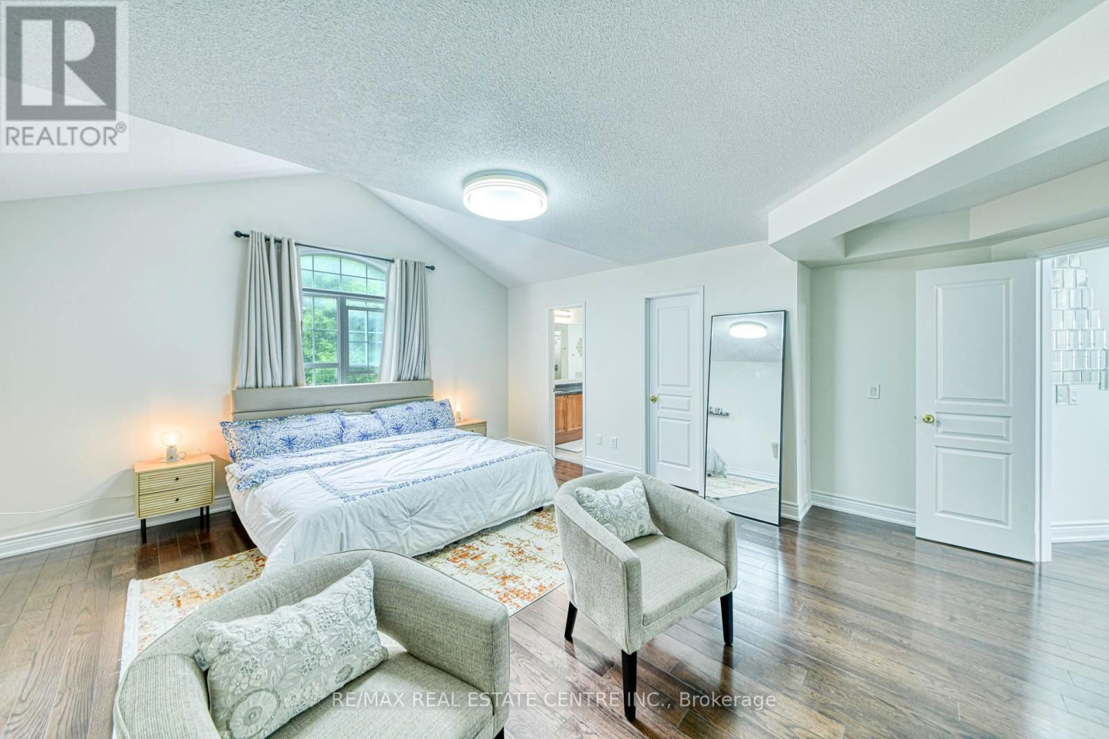 3100 COUNTRY LANE Image 26