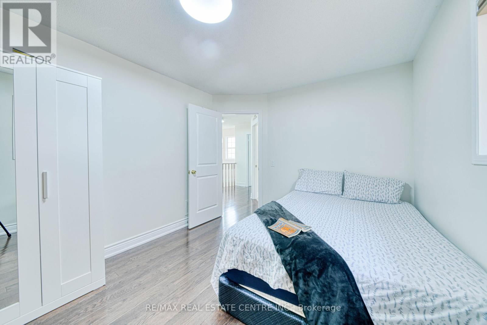 3100 COUNTRY LANE Image 33