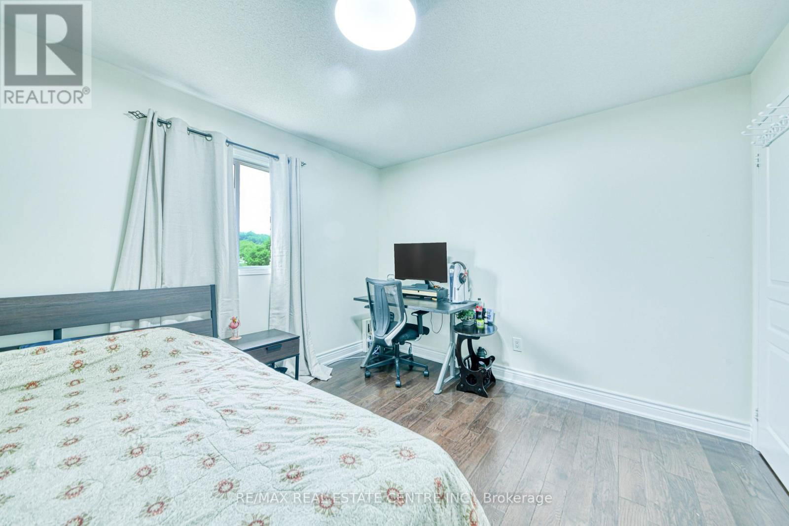 3100 COUNTRY LANE Image 36
