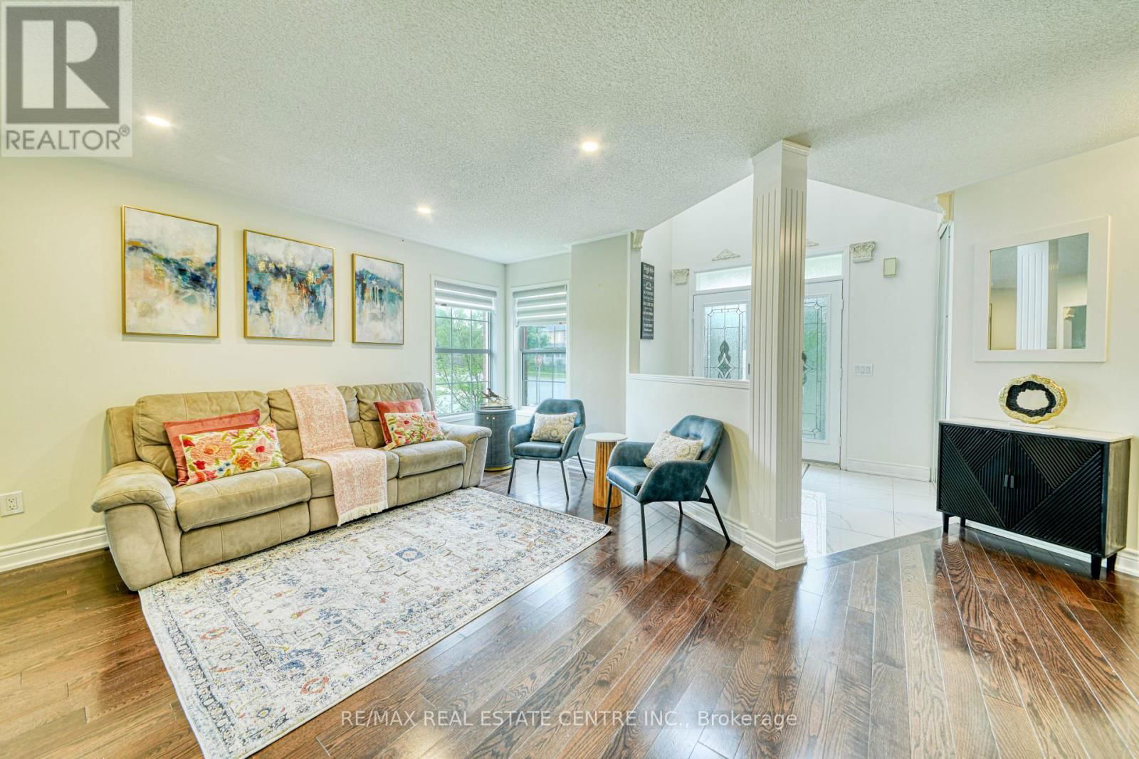 3100 COUNTRY LANE Image 8