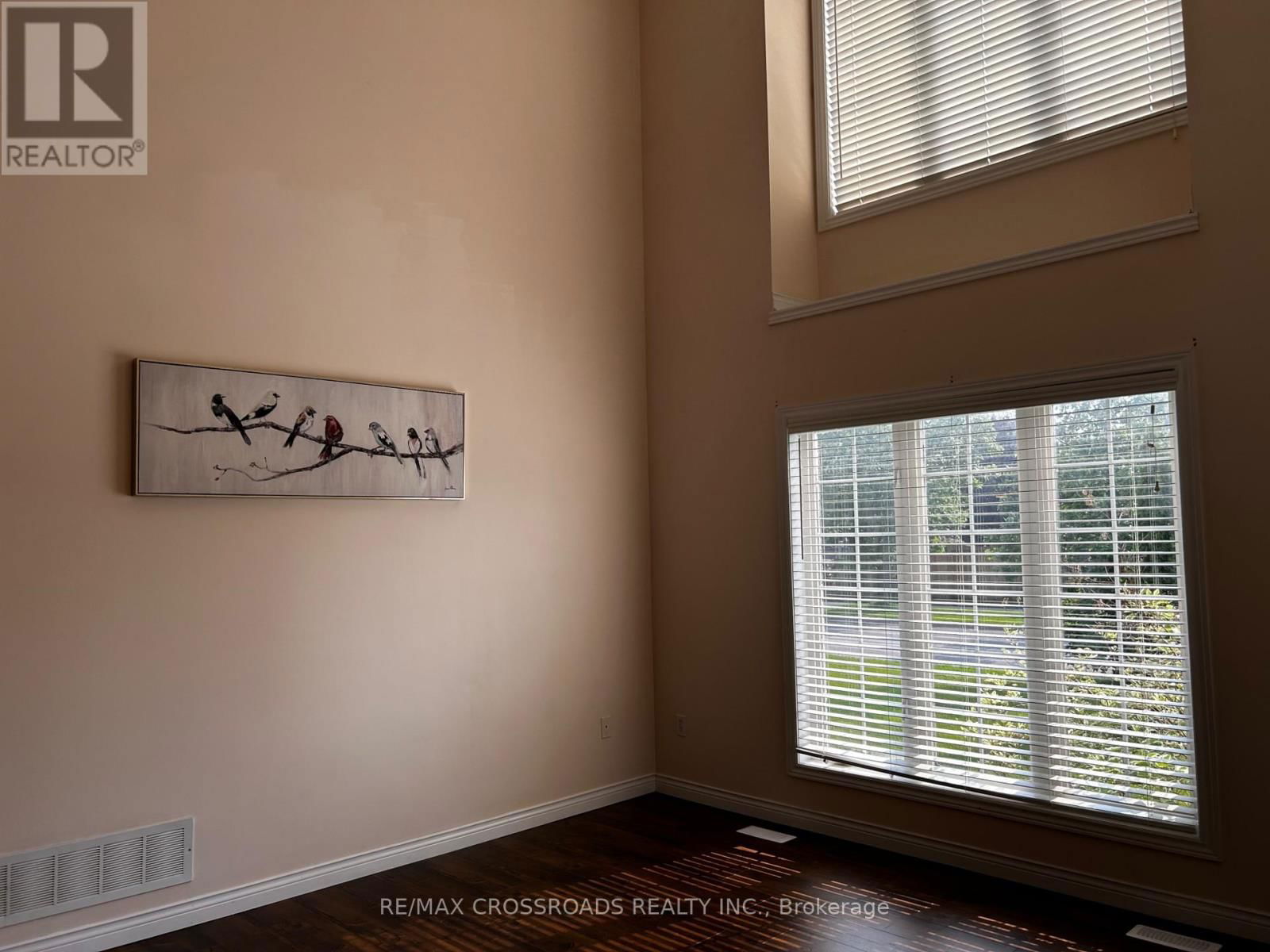 33 BUGELLI DRIVE Image 10