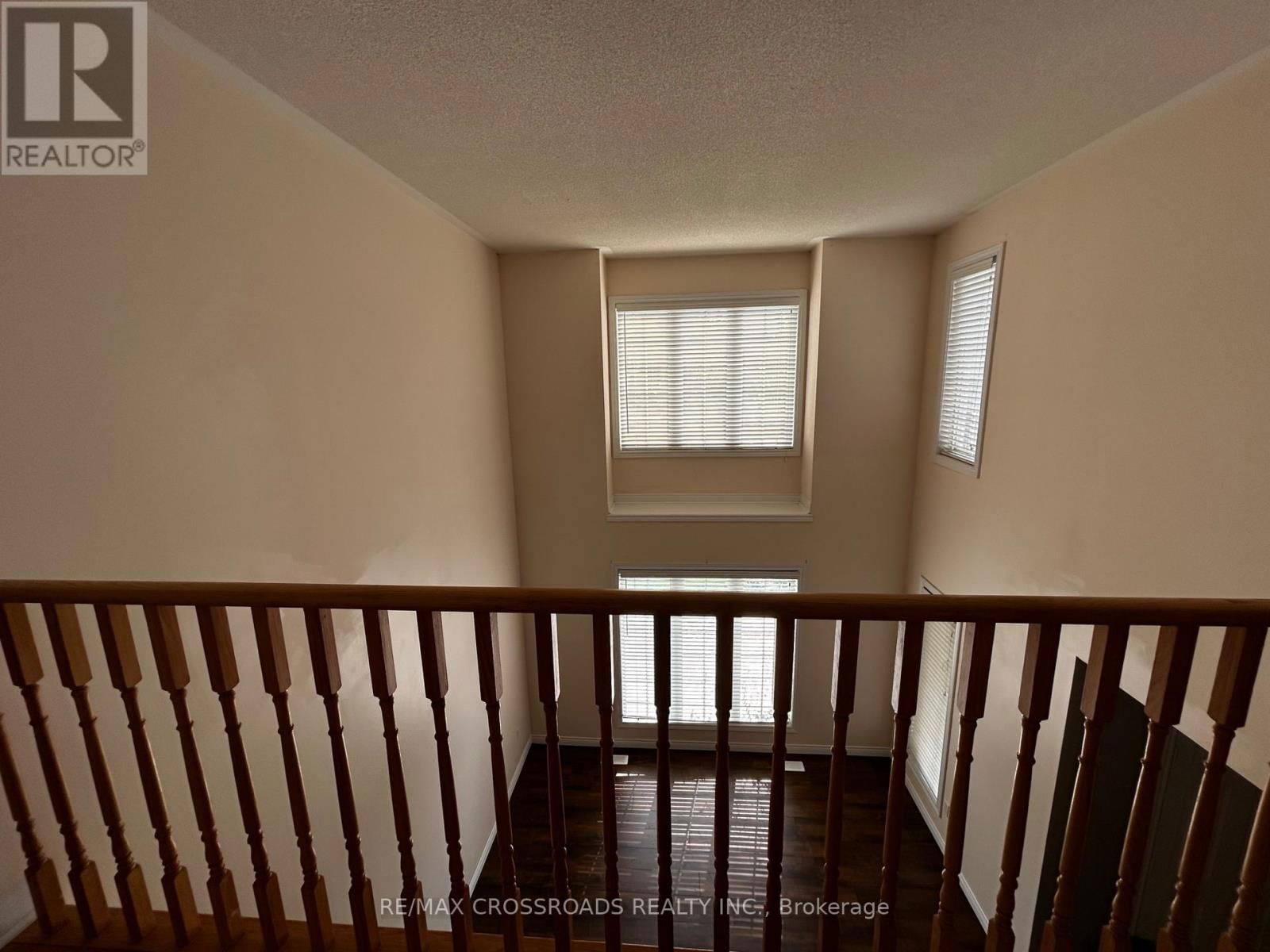 33 BUGELLI DRIVE Image 20