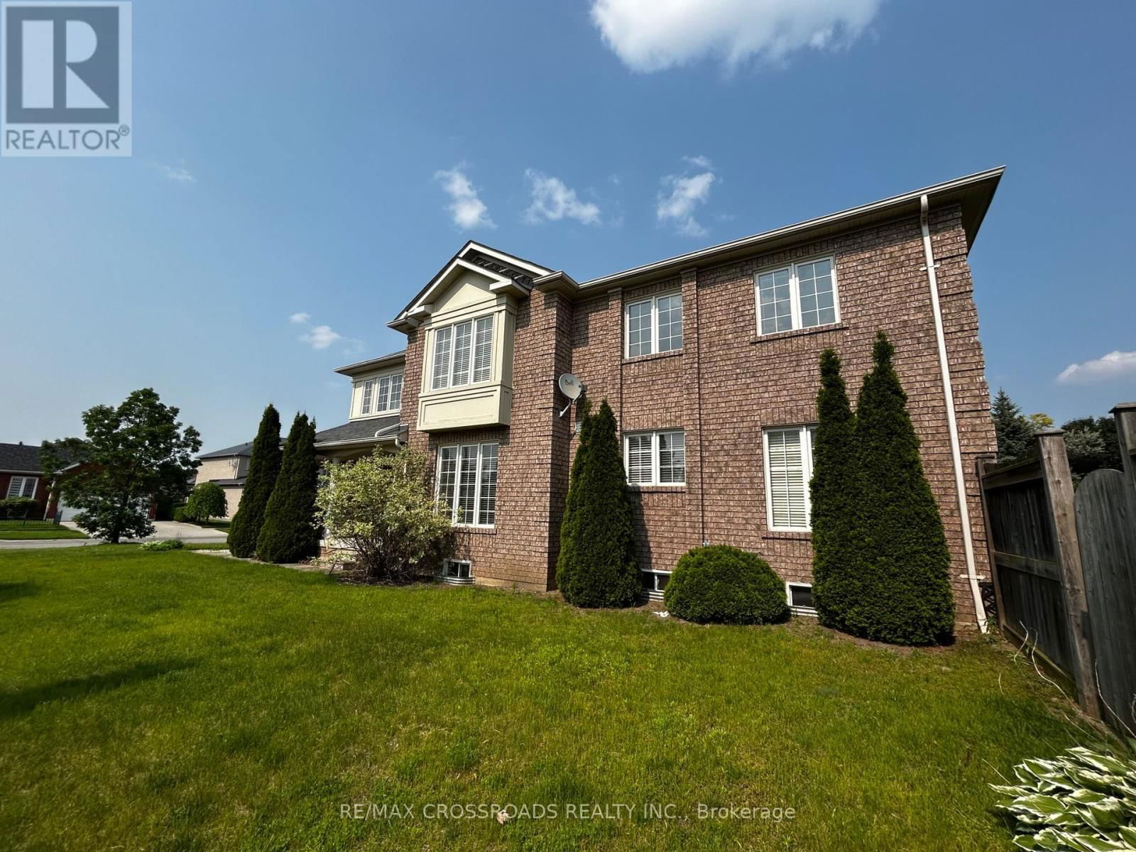 33 BUGELLI DRIVE Image 5
