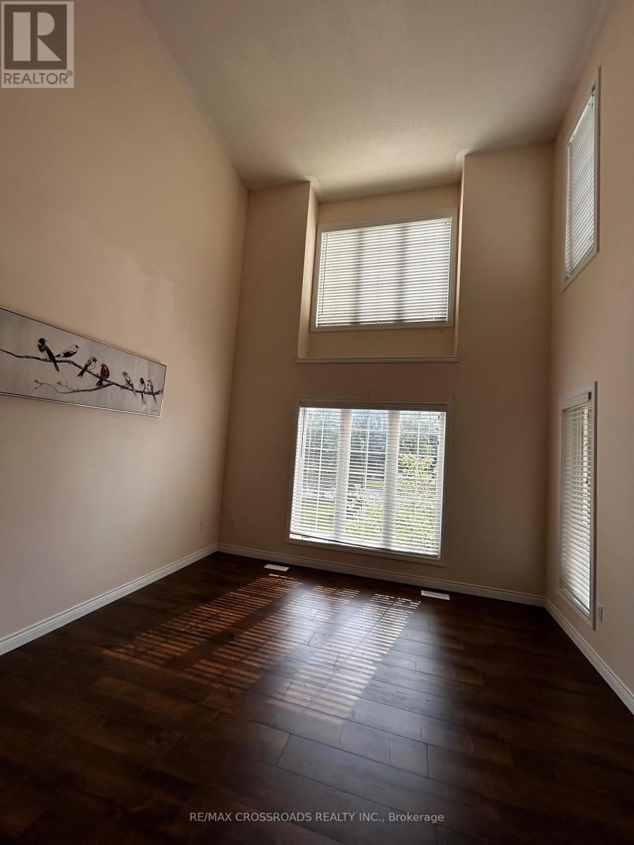 33 BUGELLI DRIVE Image 9