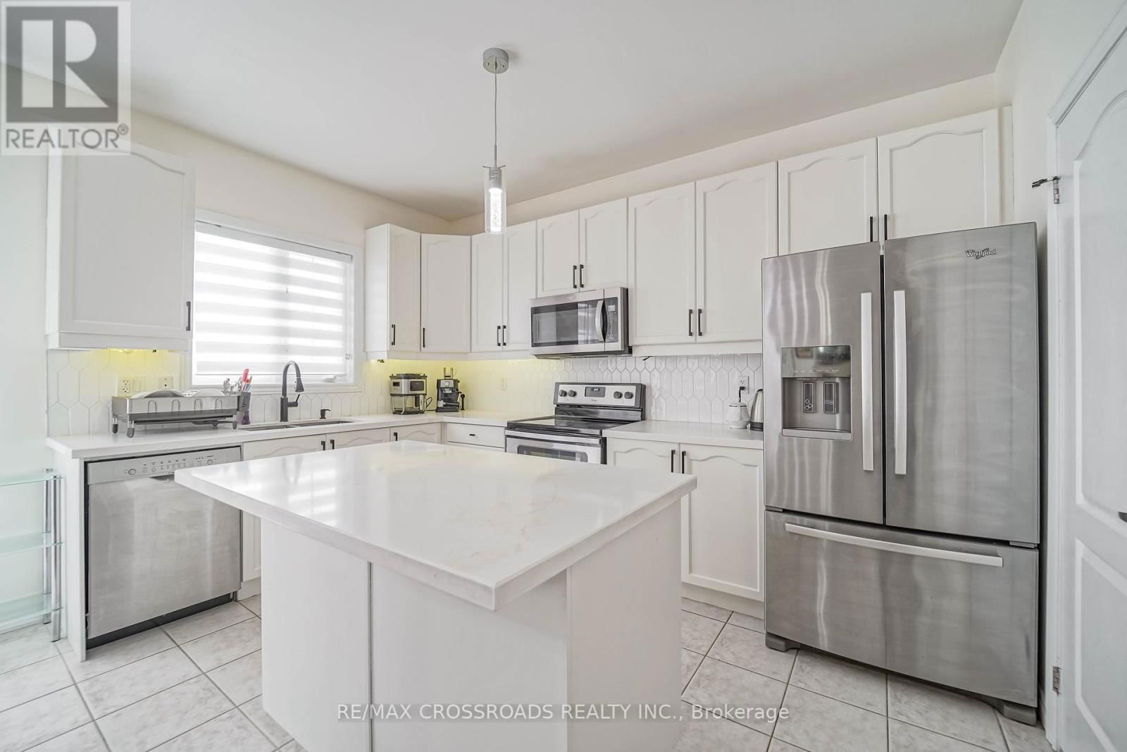 1383 LANGLEY CIRCLE Image 16